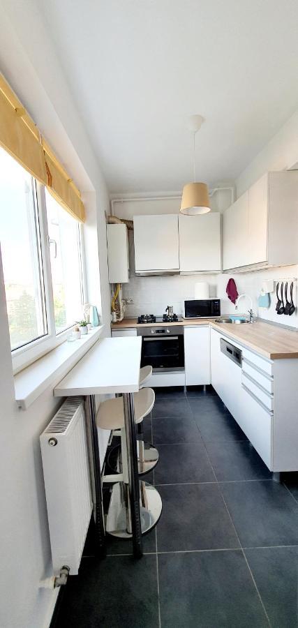 New Cozy Apartment 3 Min To Subway 24H/7 Self Check-In Popesti-Leordeni Exterior foto